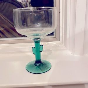 Set of 8 glass cactus glasses